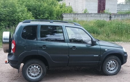 Chevrolet Niva I рестайлинг, 2013 год, 550 000 рублей, 2 фотография