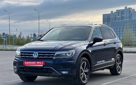Volkswagen Tiguan II, 2017 год, 2 650 000 рублей, 3 фотография