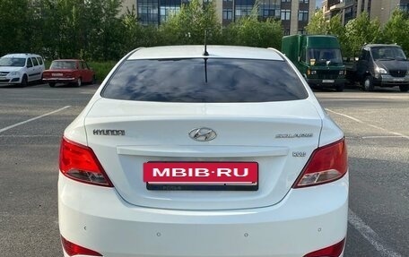 Hyundai Solaris II рестайлинг, 2015 год, 840 000 рублей, 3 фотография