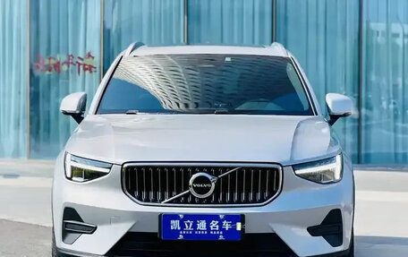 Volvo XC40 I, 2022 год, 1 980 000 рублей, 2 фотография