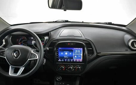 Renault Kaptur I рестайлинг, 2022 год, 1 615 000 рублей, 5 фотография