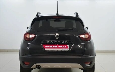 Renault Kaptur I рестайлинг, 2022 год, 1 615 000 рублей, 3 фотография