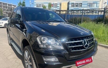 Mercedes-Benz M-Класс, 2011 год, 2 500 000 рублей, 3 фотография