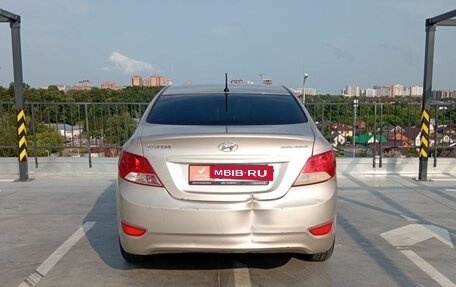 Hyundai Solaris II рестайлинг, 2011 год, 475 000 рублей, 4 фотография