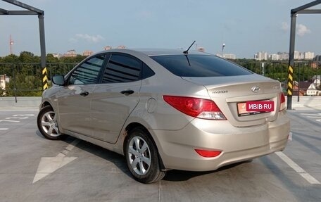 Hyundai Solaris II рестайлинг, 2011 год, 475 000 рублей, 3 фотография