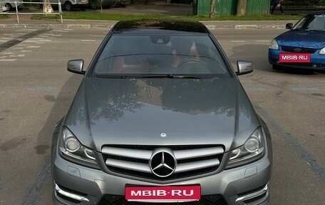 Mercedes-Benz C-Класс, 2012 год, 1 800 000 рублей, 2 фотография