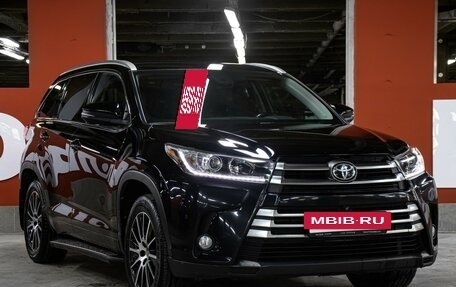 Toyota Highlander III, 2016 год, 3 349 000 рублей, 3 фотография