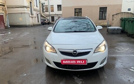 Opel Astra J, 2010 год, 500 000 рублей, 2 фотография