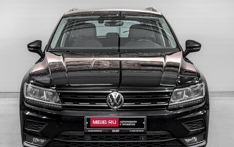 Volkswagen Tiguan II, 2018 год, 2 250 000 рублей, 2 фотография