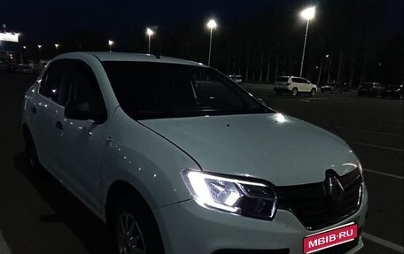 Renault Logan II, 2019 год, 450 000 рублей, 1 фотография