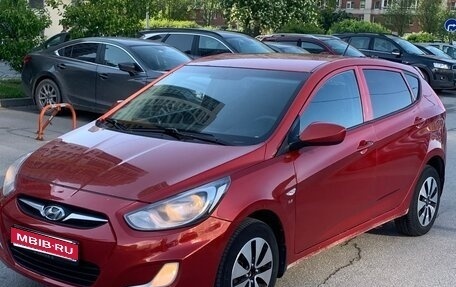 Hyundai Solaris II рестайлинг, 2011 год, 450 000 рублей, 1 фотография