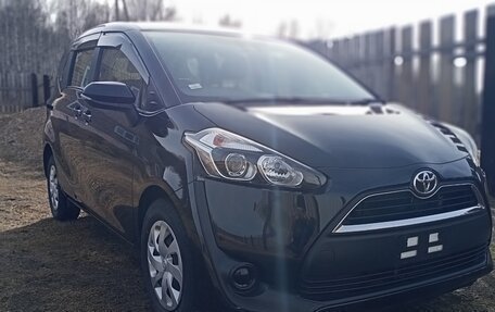 Toyota Sienta II, 2017 год, 1 458 000 рублей, 2 фотография