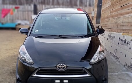 Toyota Sienta II, 2017 год, 1 458 000 рублей, 3 фотография