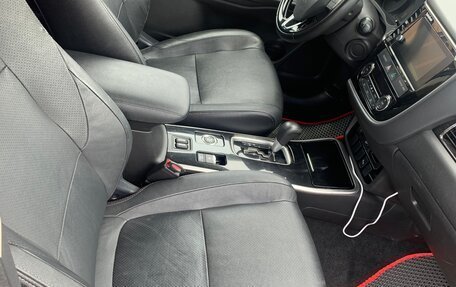 Mitsubishi Outlander III рестайлинг 3, 2017 год, 1 770 000 рублей, 3 фотография