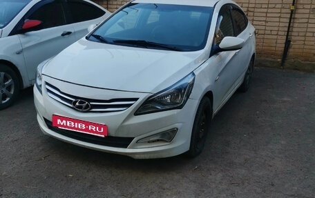 Hyundai Solaris II рестайлинг, 2016 год, 850 000 рублей, 2 фотография
