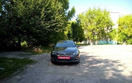 Opel Astra J, 2014 год, 735 000 рублей, 2 фотография