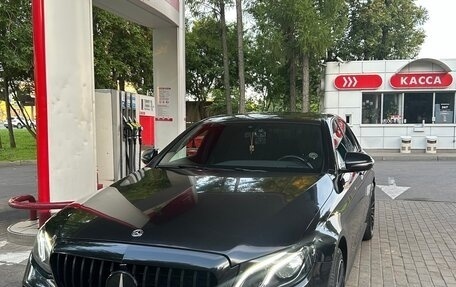 Mercedes-Benz E-Класс, 2019 год, 4 200 000 рублей, 2 фотография