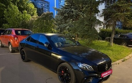 Mercedes-Benz E-Класс, 2019 год, 4 200 000 рублей, 3 фотография