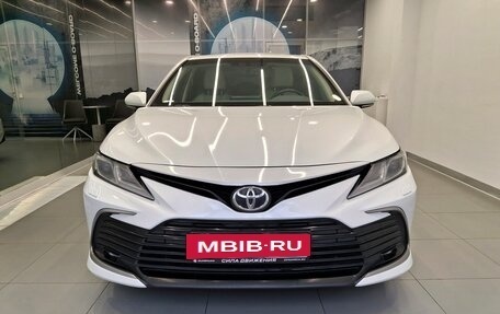Toyota Camry, 2021 год, 2 800 000 рублей, 2 фотография