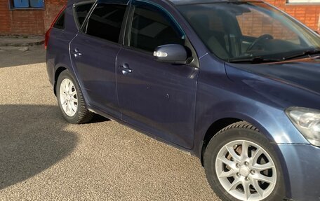KIA cee'd I рестайлинг, 2011 год, 700 000 рублей, 2 фотография