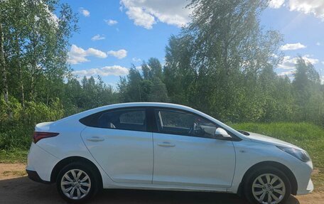 Hyundai Solaris II рестайлинг, 2020 год, 1 060 000 рублей, 5 фотография