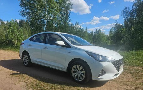 Hyundai Solaris II рестайлинг, 2020 год, 1 060 000 рублей, 4 фотография