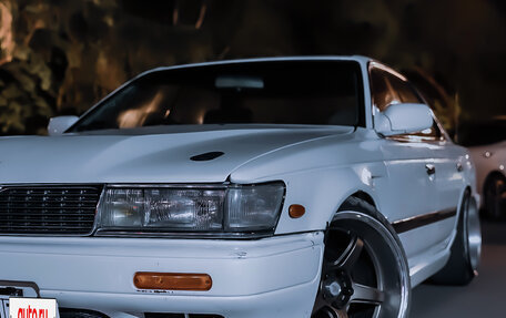 Nissan Laurel VIII, 1990 год, 850 000 рублей, 2 фотография