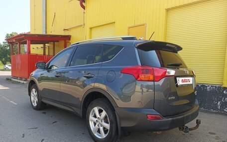 Toyota RAV4, 2013 год, 2 050 000 рублей, 2 фотография