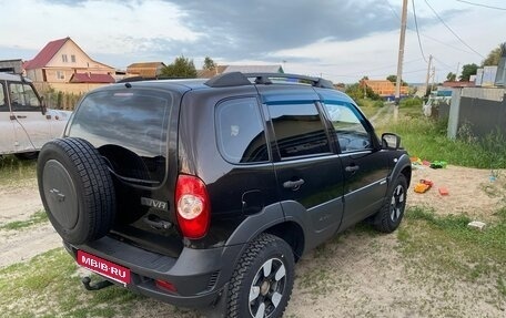 Chevrolet Niva I рестайлинг, 2012 год, 435 000 рублей, 3 фотография