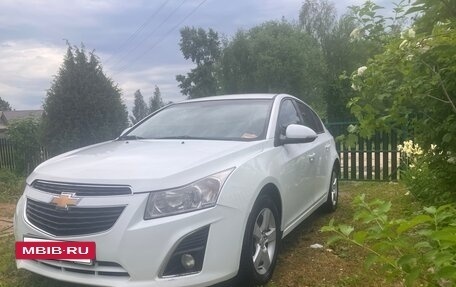 Chevrolet Cruze II, 2014 год, 680 000 рублей, 2 фотография