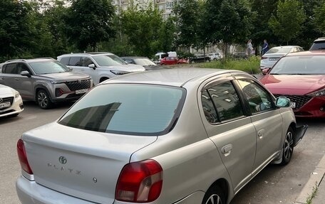 Toyota Platz, 2001 год, 270 000 рублей, 4 фотография