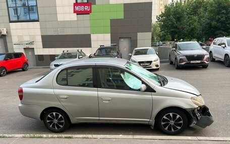Toyota Platz, 2001 год, 270 000 рублей, 2 фотография