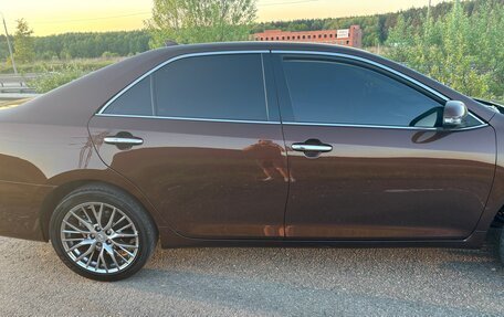 Toyota Camry, 2017 год, 2 330 000 рублей, 4 фотография
