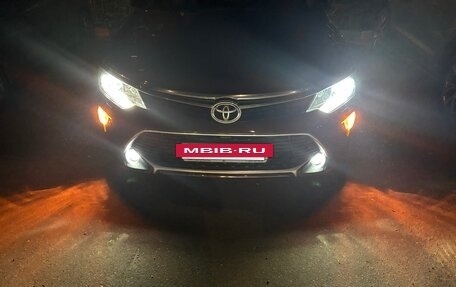 Toyota Camry, 2017 год, 2 330 000 рублей, 3 фотография