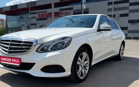 Mercedes-Benz E-Класс, 2013 год, 2 200 000 рублей, 2 фотография