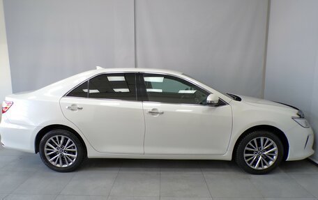 Toyota Camry, 2016 год, 2 286 600 рублей, 10 фотография