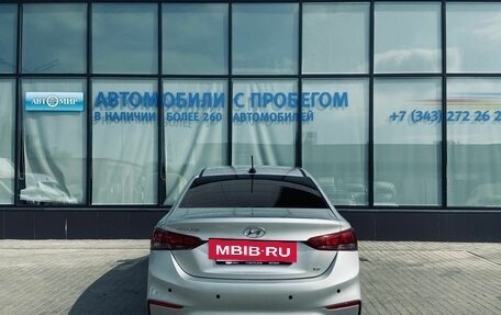 Hyundai Solaris II рестайлинг, 2019 год, 1 465 000 рублей, 4 фотография