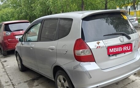 Honda Fit III, 2002 год, 350 000 рублей, 8 фотография