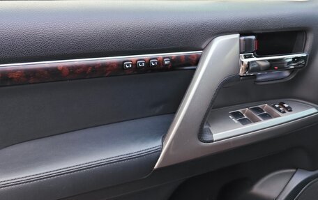 Toyota Land Cruiser 200, 2012 год, 4 600 000 рублей, 15 фотография