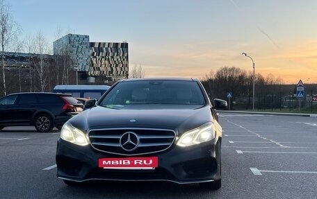 Mercedes-Benz E-Класс, 2014 год, 2 600 000 рублей, 3 фотография