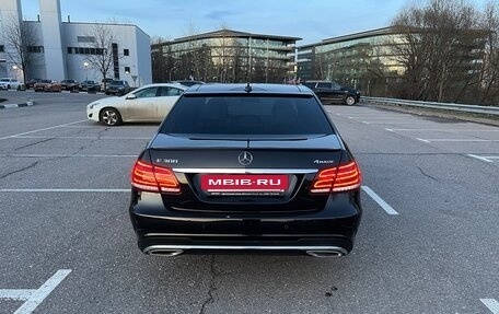 Mercedes-Benz E-Класс, 2014 год, 2 600 000 рублей, 15 фотография