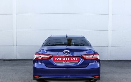 Toyota Camry, 2021 год, 3 600 000 рублей, 4 фотография