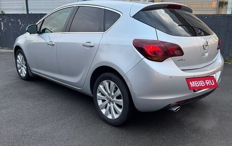 Opel Astra J, 2011 год, 670 000 рублей, 5 фотография
