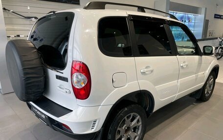Chevrolet Niva I рестайлинг, 2016 год, 565 000 рублей, 5 фотография