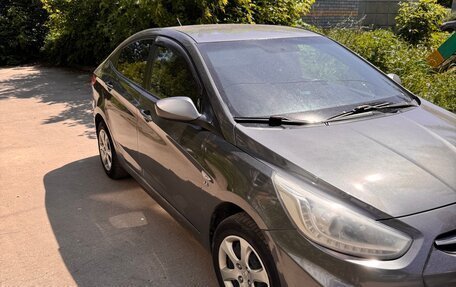 Hyundai Solaris II рестайлинг, 2013 год, 580 000 рублей, 5 фотография
