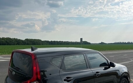 KIA Soul III, 2020 год, 1 800 000 рублей, 3 фотография