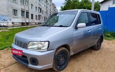 Nissan Cube II, 2001 год, 135 000 рублей, 2 фотография