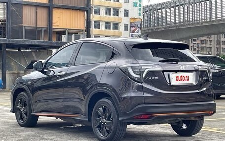 Honda Vezel, 2022 год, 1 500 000 рублей, 6 фотография