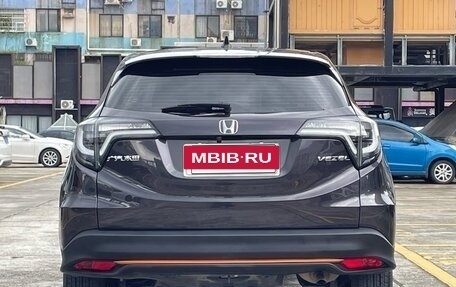 Honda Vezel, 2022 год, 1 500 000 рублей, 5 фотография