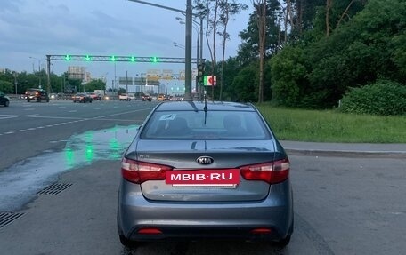 KIA Rio III рестайлинг, 2013 год, 800 000 рублей, 4 фотография